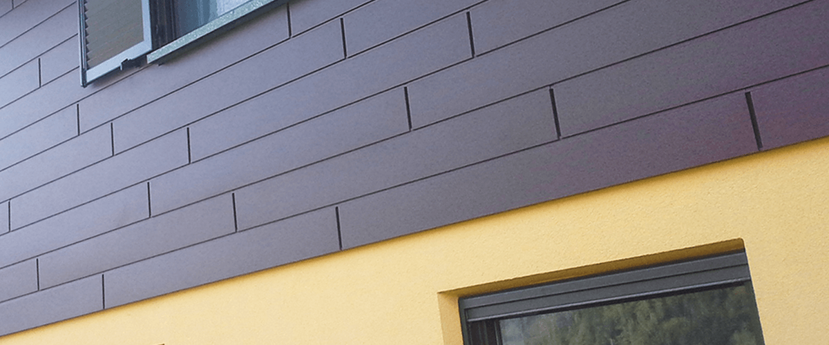 Fassade in hochwertiger Metallverkleidung – langlebig, witterungsbeständig und präzise ausgeführt.